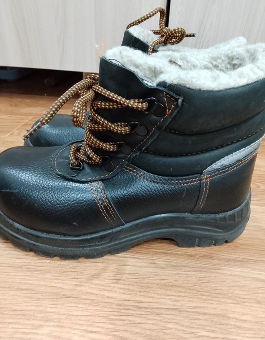 Зимние сапоги 37размер
