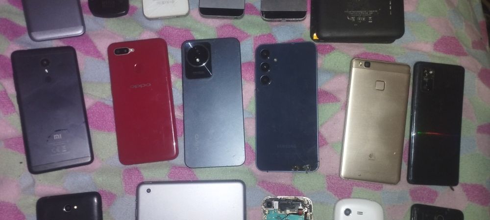 Продам телефоны и планшеты