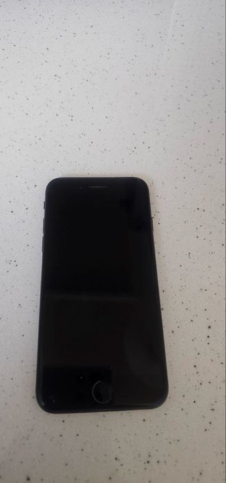 Iphone se 2020 70%емкость 64память