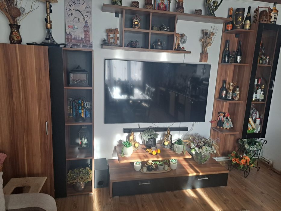 Mobila de vânzare