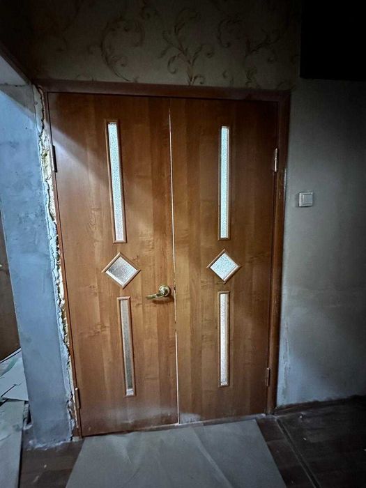 Продам межкомнатные двери
