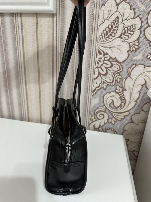 Кожаная сумочка багет