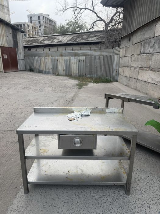 Продаются Кухонные столы . Нержавейка