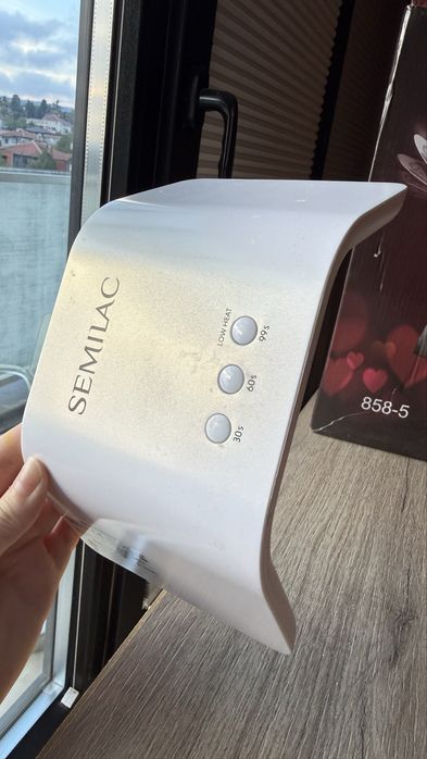 Комплект за маникюр – UV/LED лампа Semilac + прахоуловител
