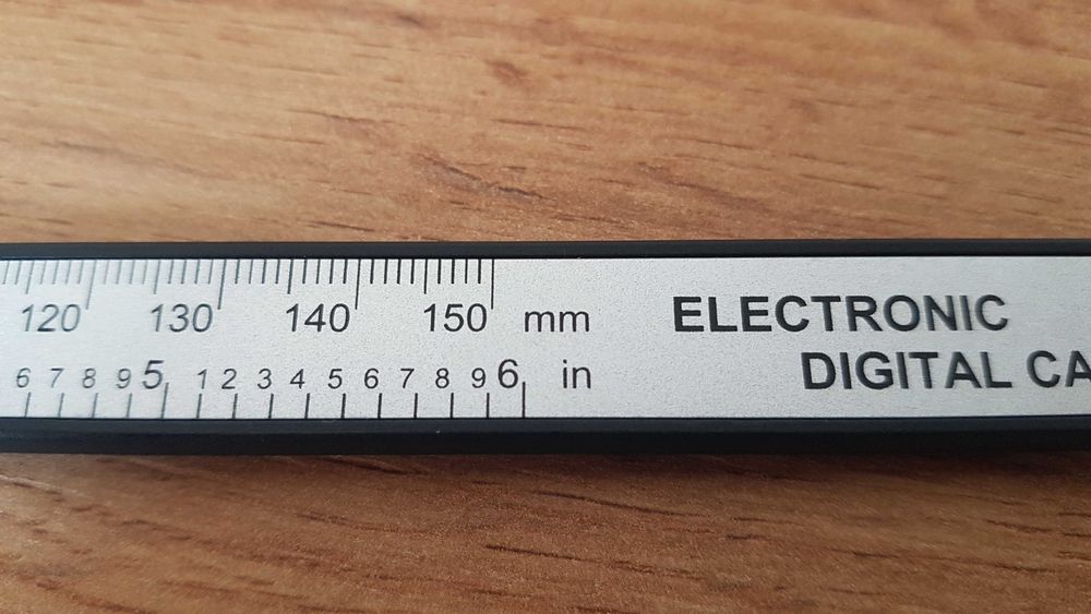 Нов дигитален шублер  (0 - 150 mm) мерни единици - mm, inch.