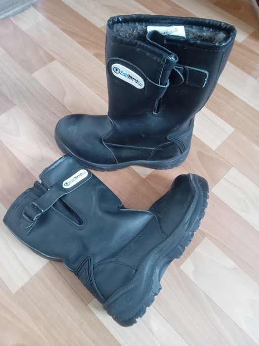 Продам Спецботинка новый зимнии размер 38