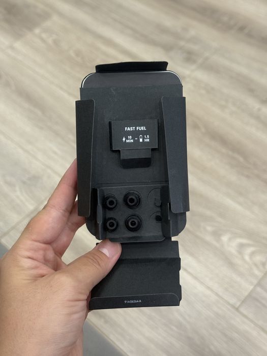 Beats Flex беспроводные наушники