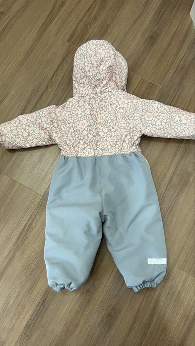 Зимний комбинезон для девочки