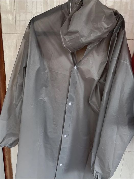 дождевик в наличии 1 шт