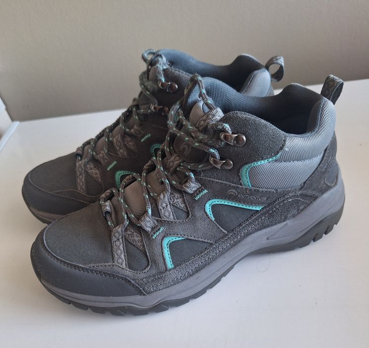 Продаются кроссовки