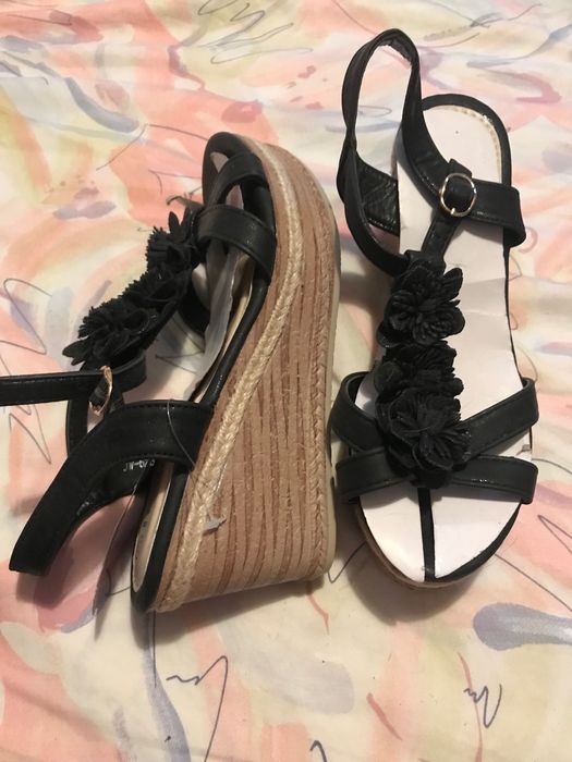 Дамски сандали номер 39