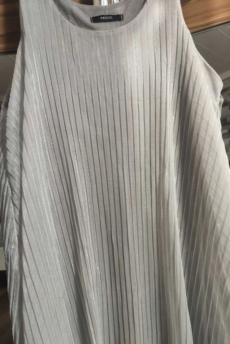 Дамска рокля без ръкави