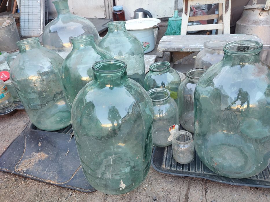 Продам бутылки стекляные