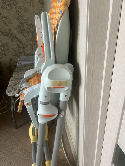 Детский стульчик для кормления