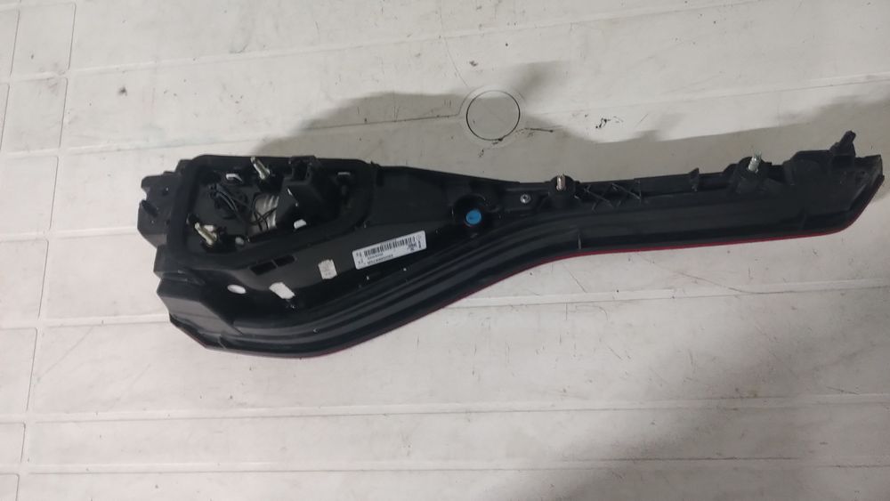 Lampă/stop dreapta pe haion renault megane 4 hatchback cod 265506075R