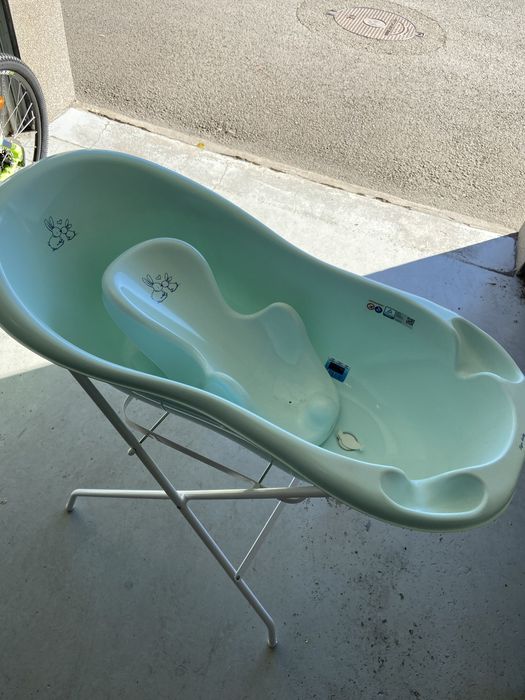 Cadă pentru copii in stare foarte buna !