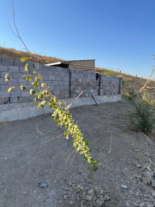 Uchastka sotiladi Jizzax shaxri navruz mfy