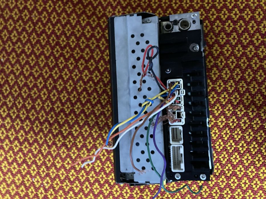 Мафон камри.