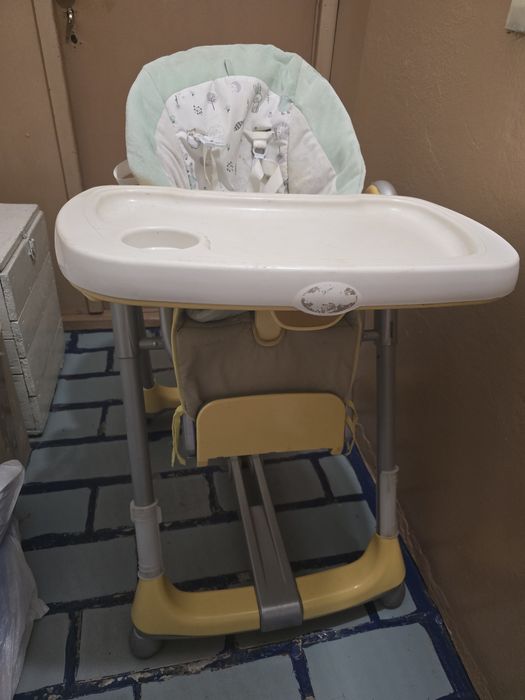 Продам стульчик для кормления