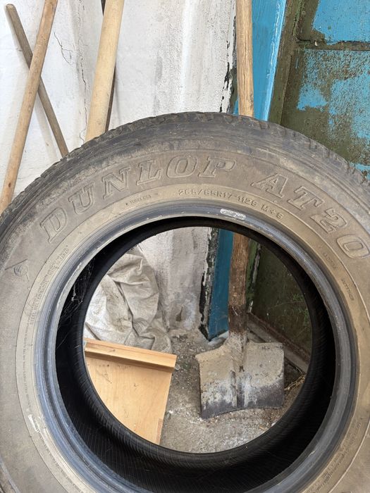 Продам комплект шин на прадо