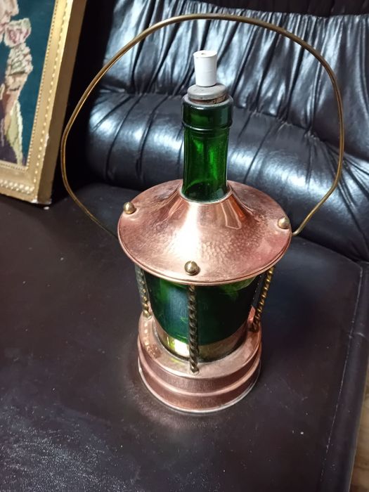 Закачалка  с рога  на  мексикански бивол.Закачалка  с  еленово краче.