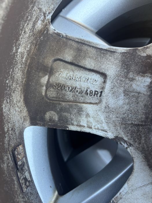 Джанти с гуми 17 за Mercedes