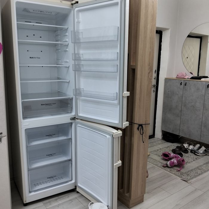 продам холодильник