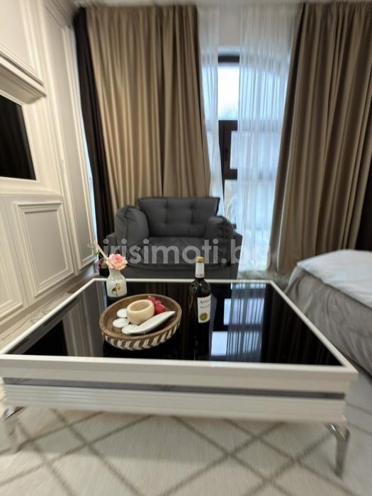 Под наем двустаен, €650, 70кв.м. в Бояна