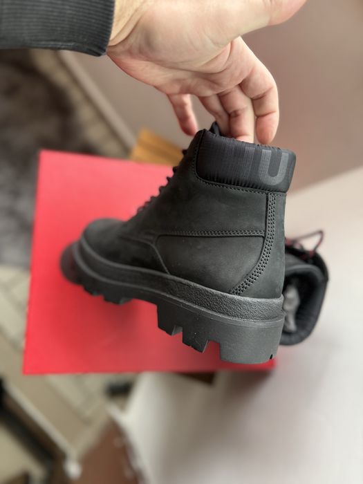 Hugo ghete barbati din piele neagra marimea 41 noi originale