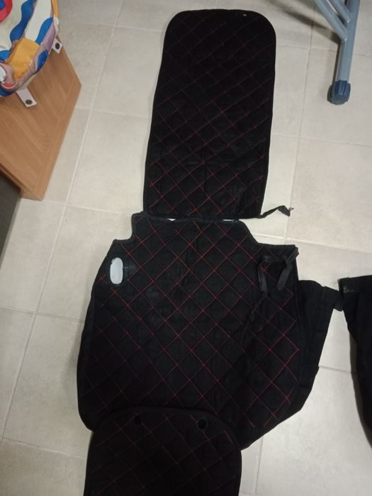 Продам чехлы на Тойота Хайлендер в хорошем состоянии