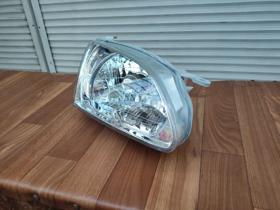 Передняя фара SPASIO