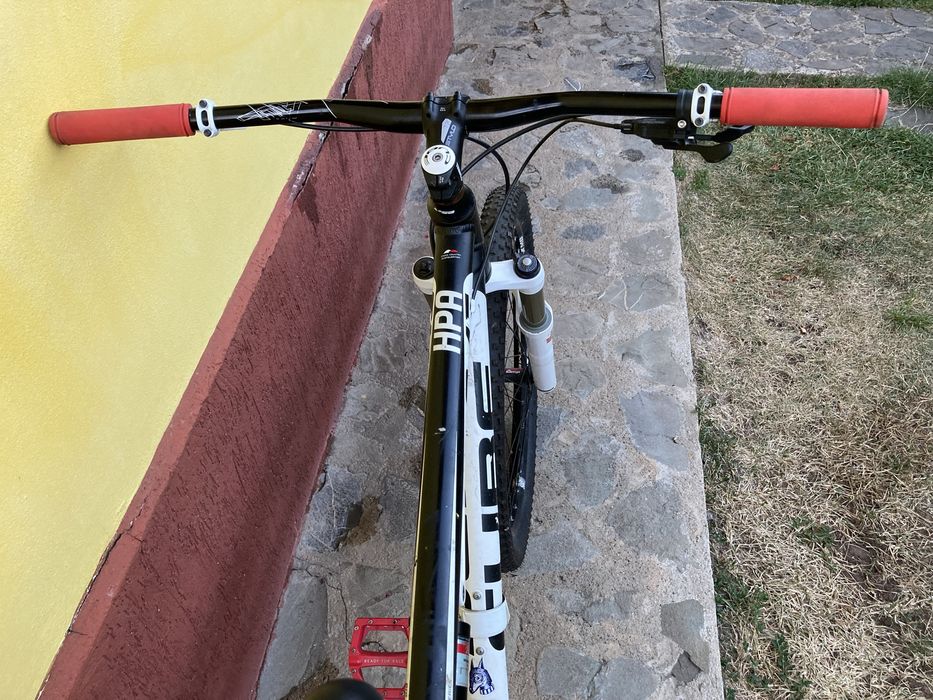 Bicileta Cube AMS 100 pro series full suspenion