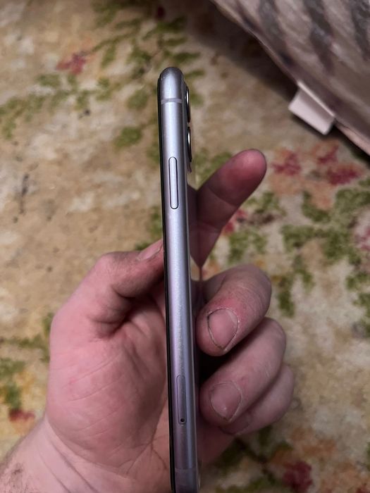 Iphone 11 на 64gb