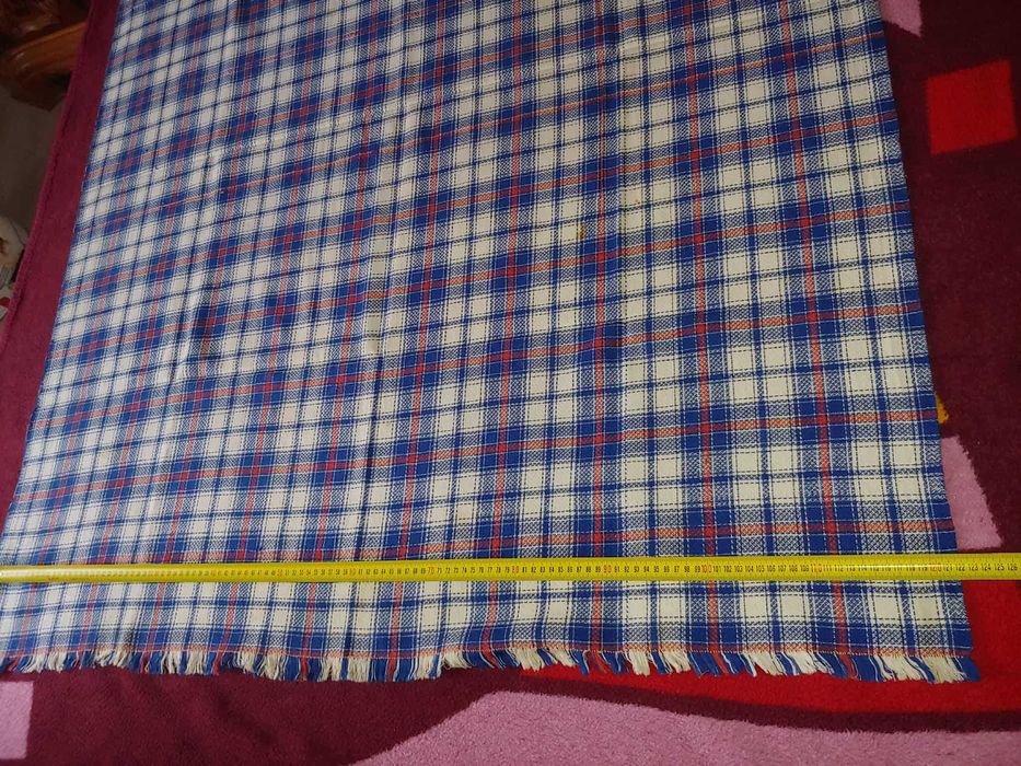 cearceaf tesut la razboi lipideu