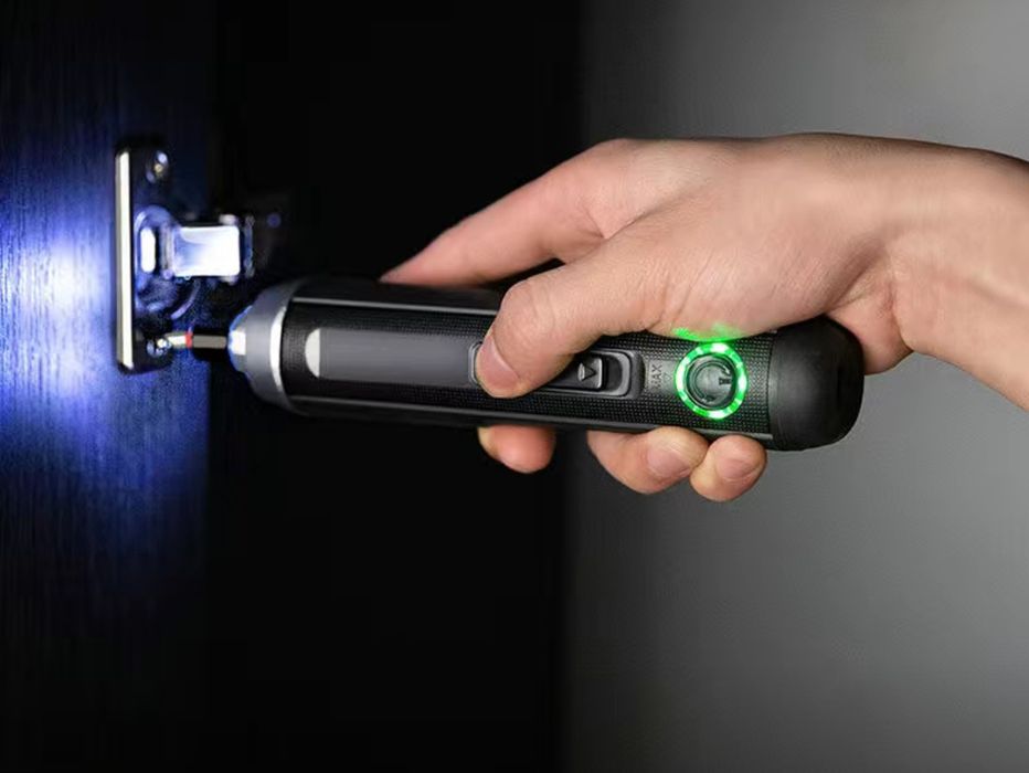 Электрическая Отвёртка DELI