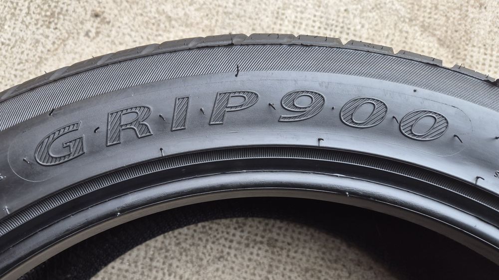O bucată 265/45 R20 M+S - Autogrip