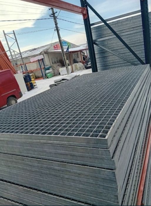 gratare trepte zincate