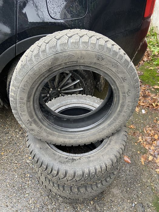 Продам зимние шины