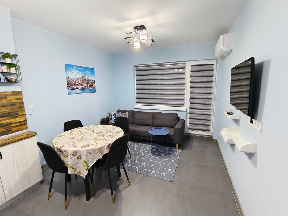 Дава се под наем Двустаен апартамент в Варна, Изгрев - 44 кв.м за 418.71 € - Снимка #1