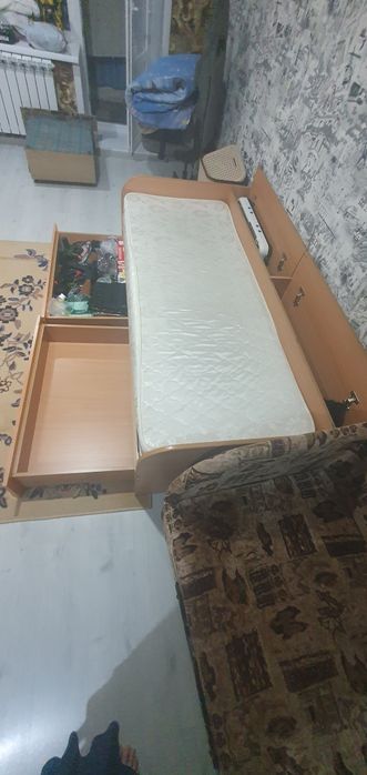 Продам кровать. .