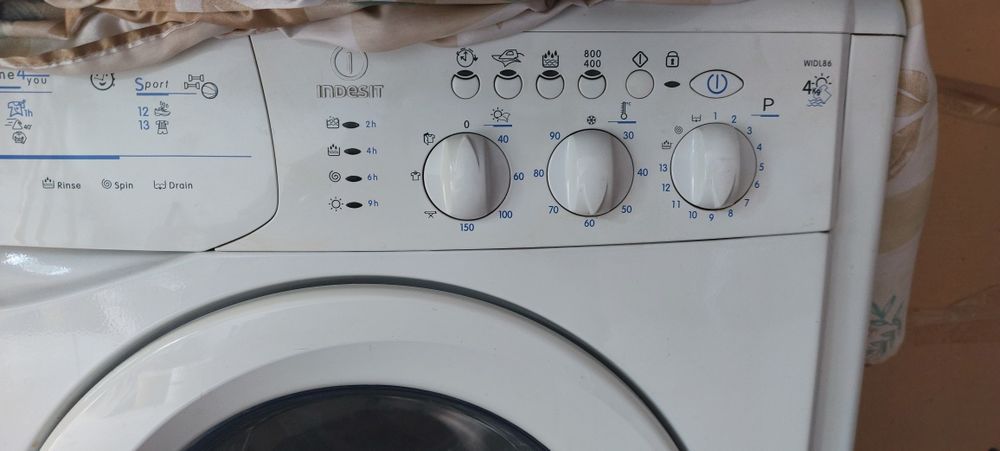 Стиральная машина аристон, индезит.