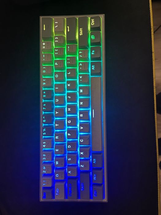 Tastatură gaming cu led