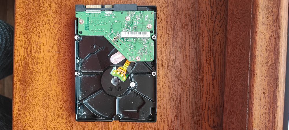 Жёсткий диск 320 ГБ HDD