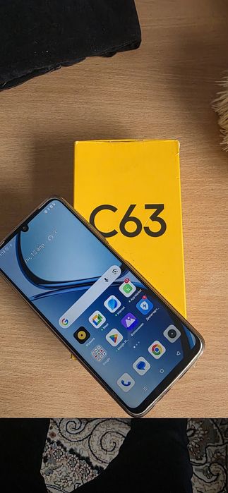 Телефон Реалми С63 на 128 гигов