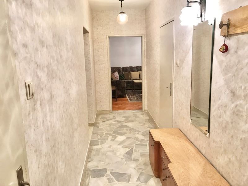 Дава се под наем Тристаен апартамент в София, Гоце Делчев - 106 кв.м за 717.06 € - Снимка #9