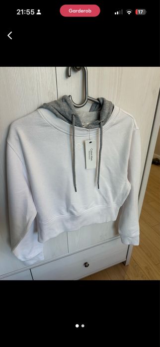 Худи укороченное Calvin Klein