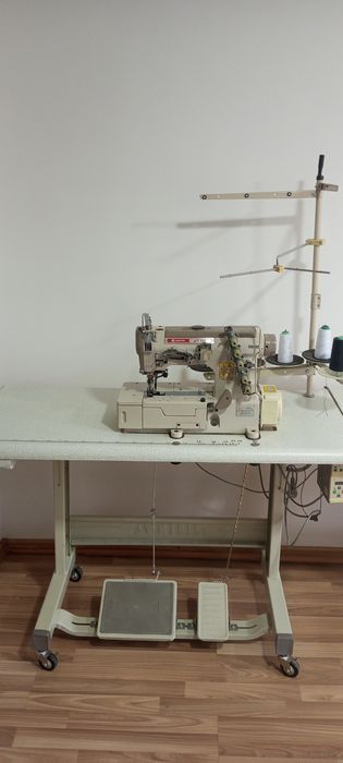 Продаються швеиные машинки. Прямо строчку. Оверлог. Ришма.