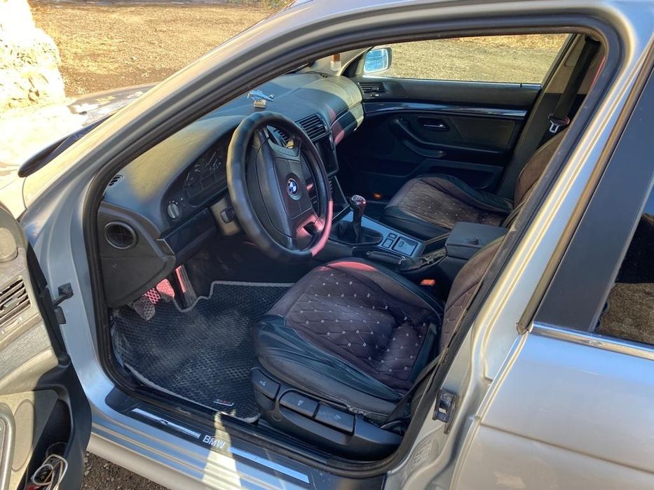 Автомобиль БМВ е 39 1998 г.