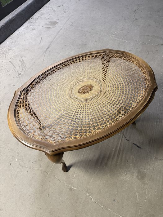 Дървена Маса от масив и ратан