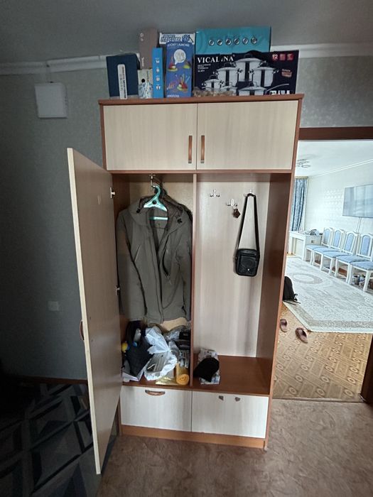 Продам шкаф для прихожей